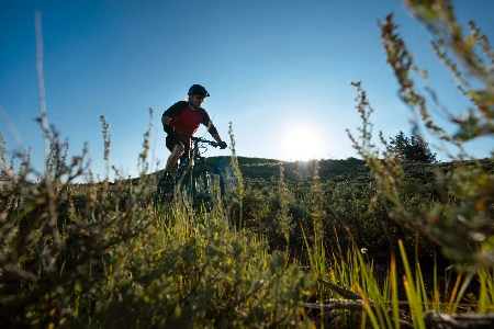 Percorsi panoramici in e-bike in Alta Langa